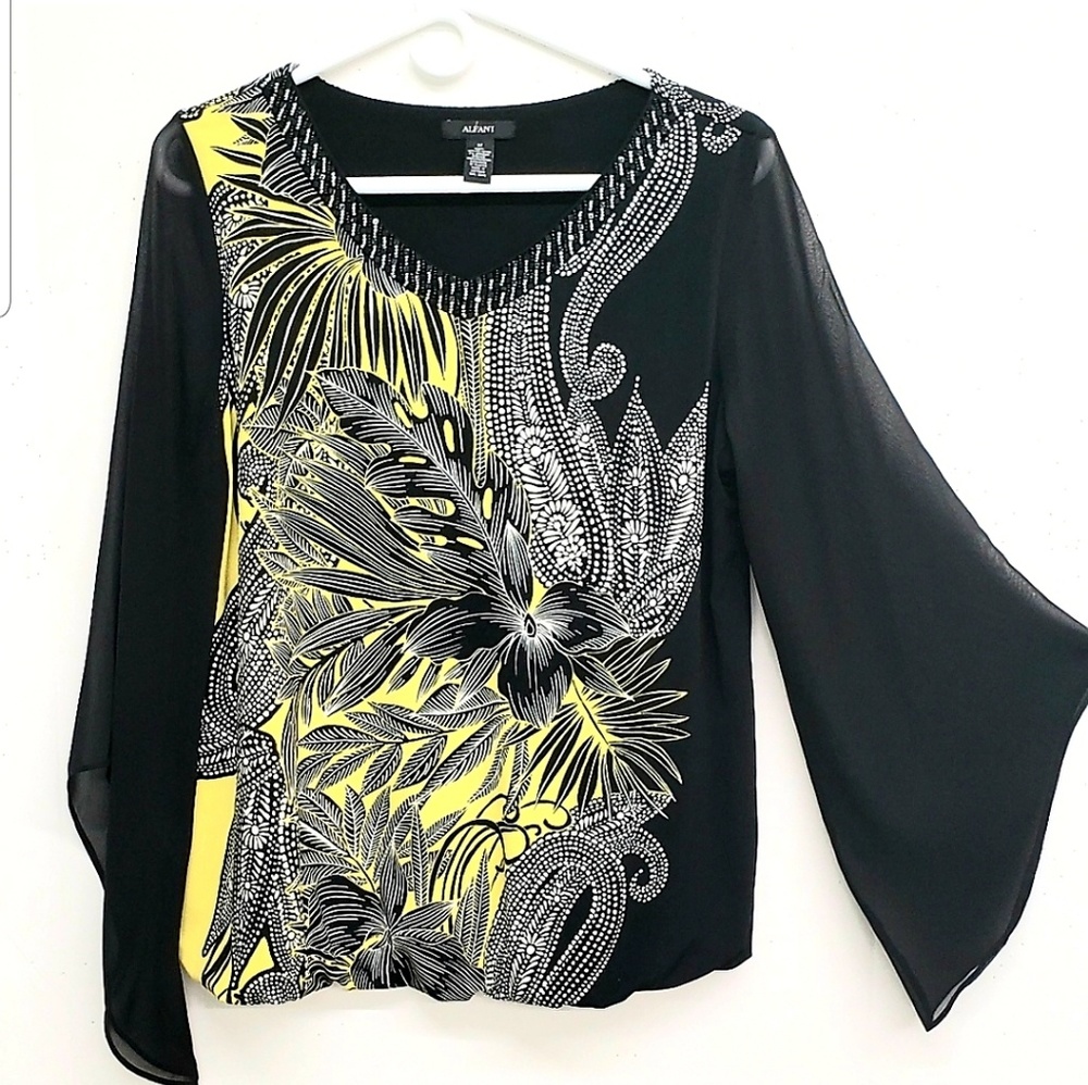 NWOT Alfini Blouse